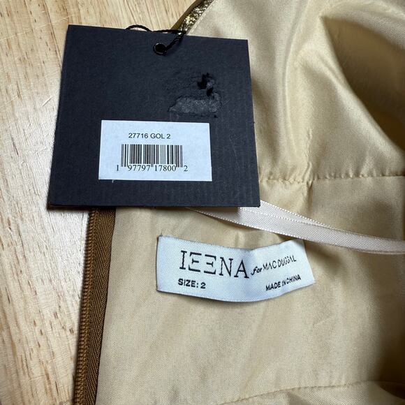 Mac Duggal NWT Liquid Gold Pleated Deep V-Neck Maxi Gown Size 2 Sleeveless - Picture 4 of 8